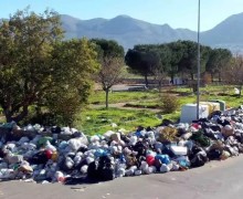 Emergenza rifiuti. Lettera aperta ai sindaci siciliani: “Basta scuse, fate la differenziata”